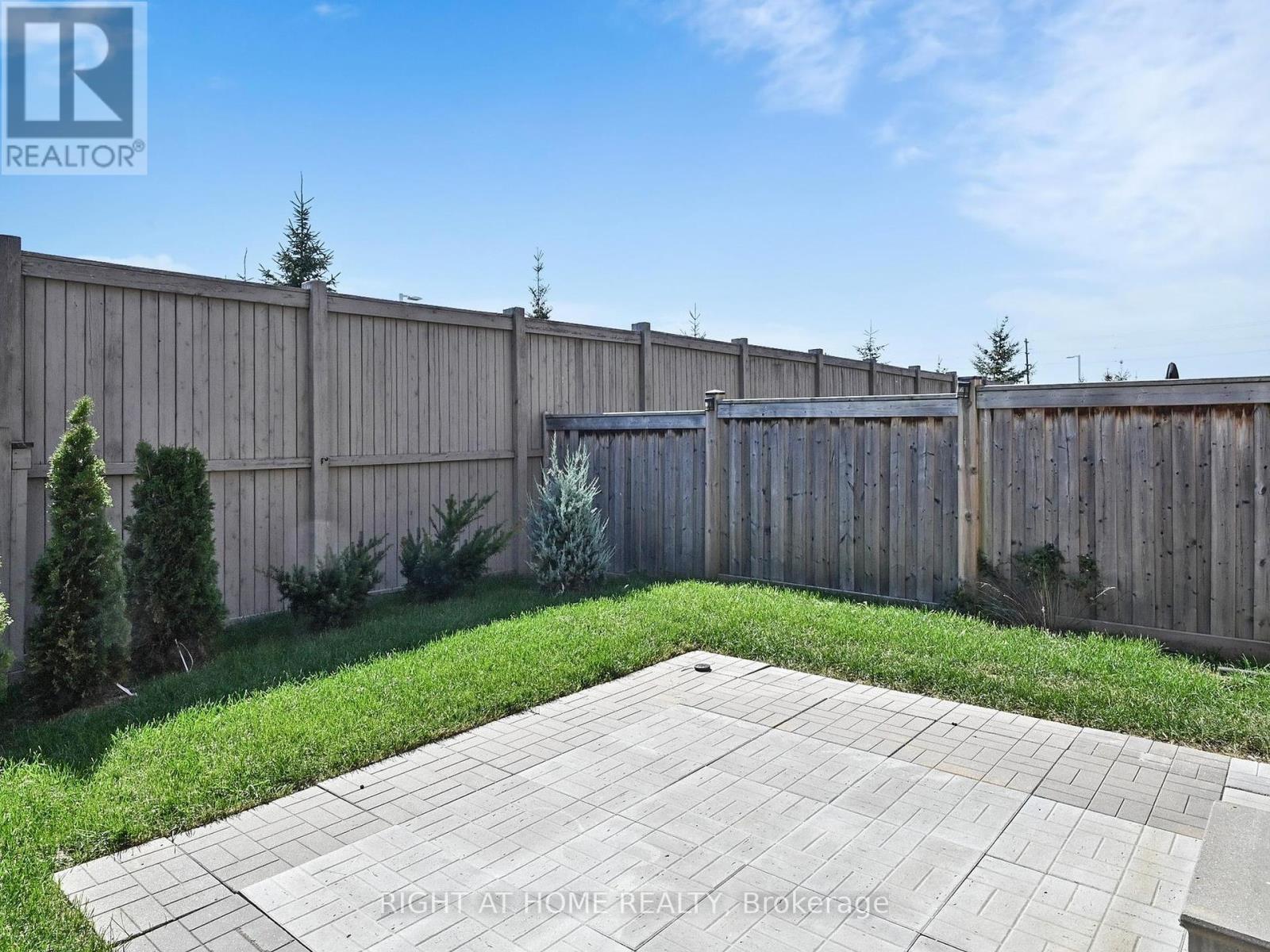 537 Vaughan Court, Milton, Ontario  L9T 8A7 - Photo 42 - W12393361