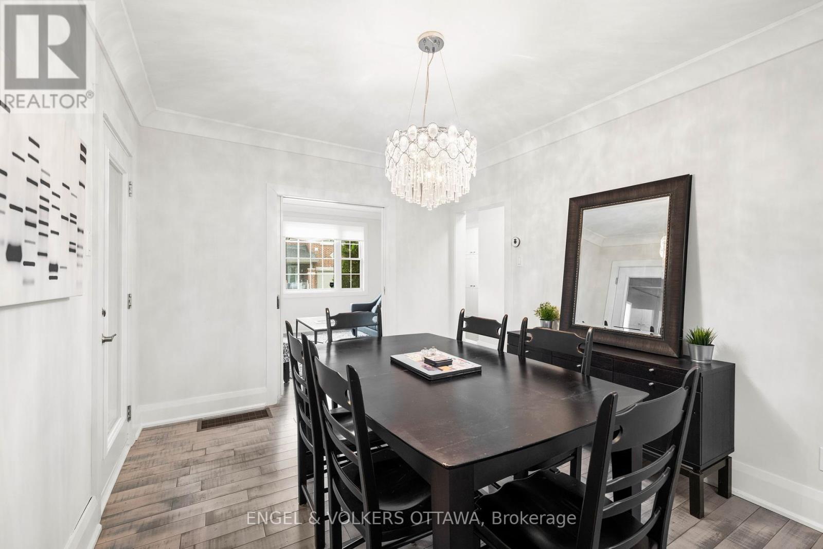 22 Mount Pleasant Avenue, Ottawa, Ontario  K1S 0L8 - Photo 12 - X12393388