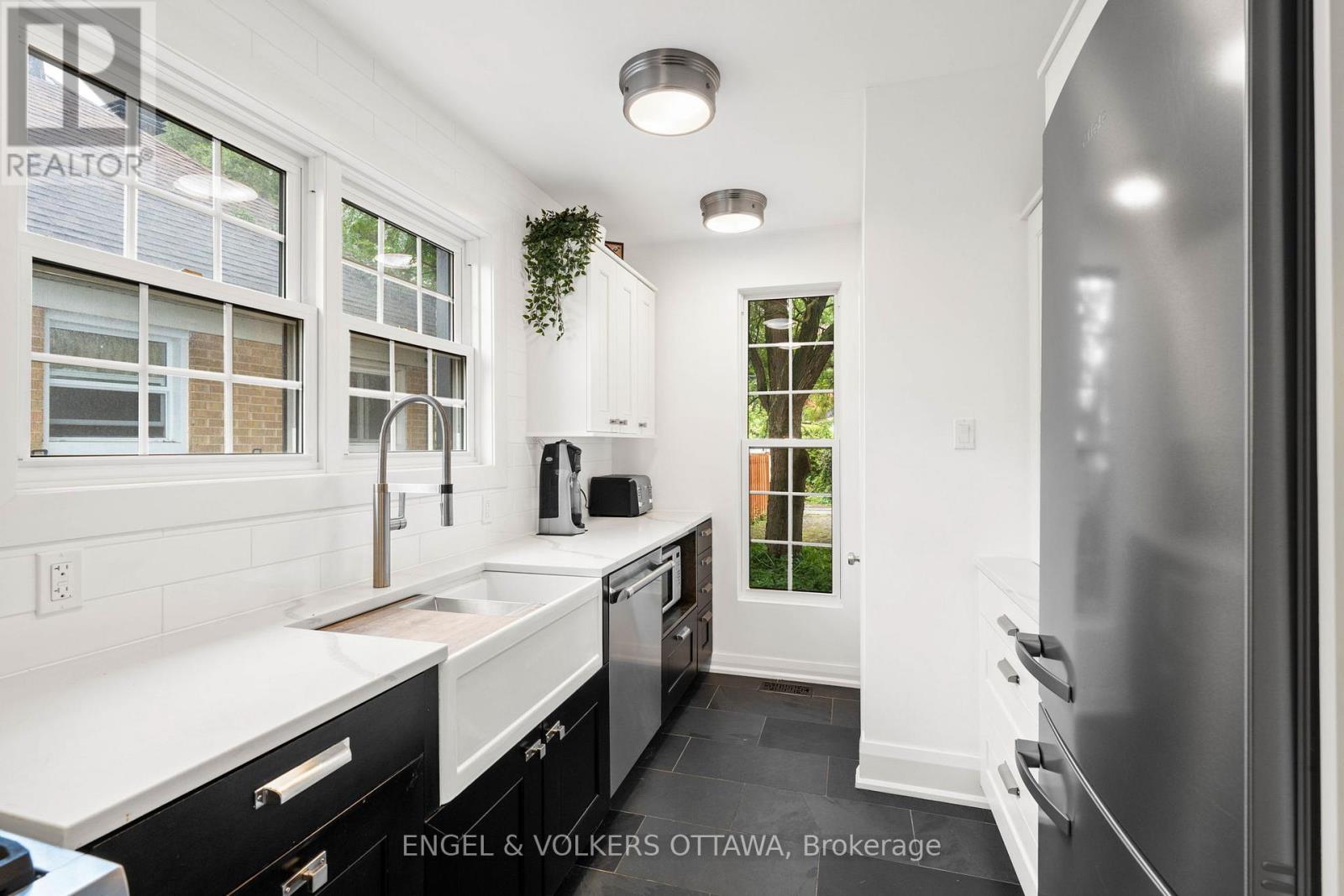 22 Mount Pleasant Avenue, Ottawa, Ontario  K1S 0L8 - Photo 14 - X12393388