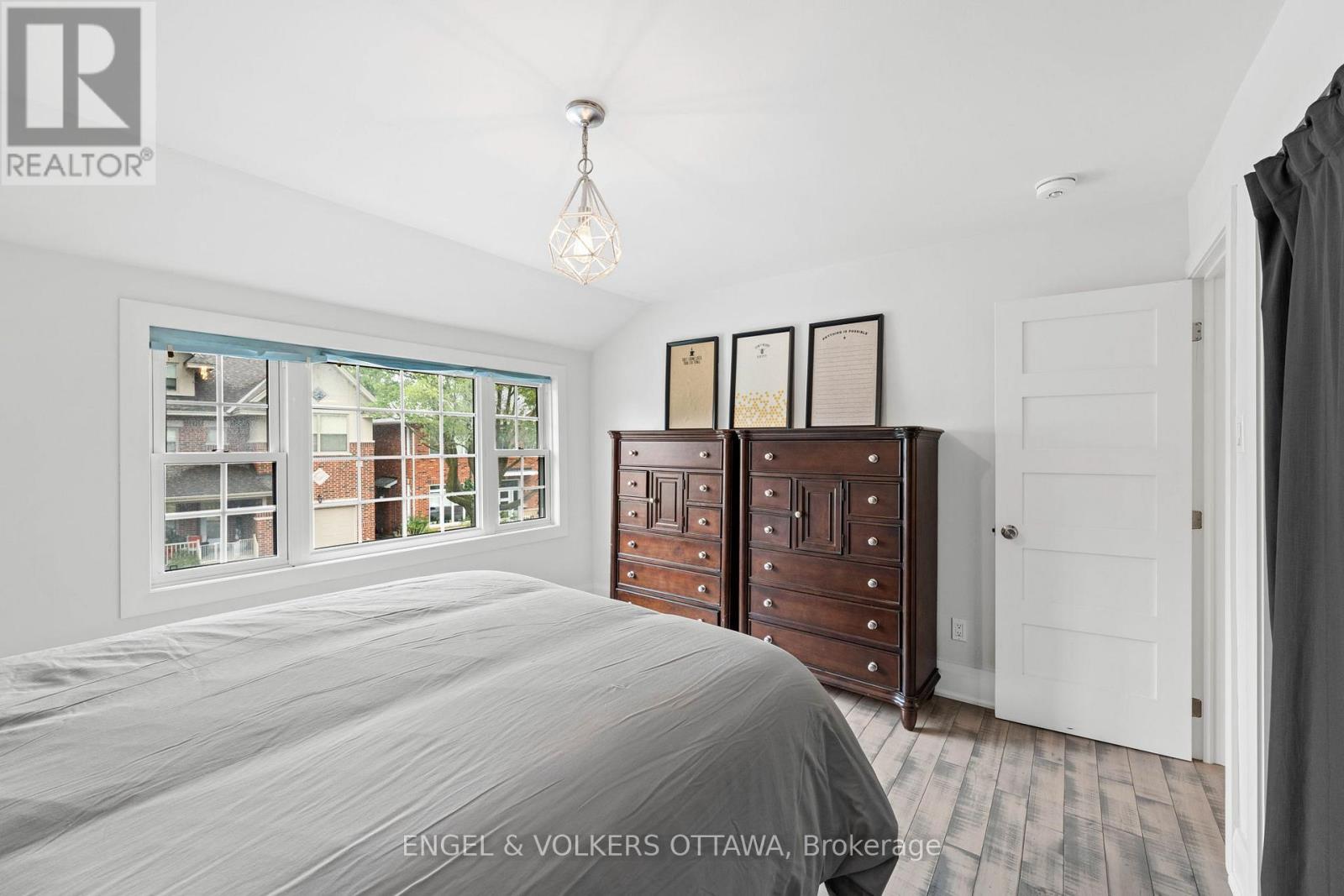 22 Mount Pleasant Avenue, Ottawa, Ontario  K1S 0L8 - Photo 20 - X12393388