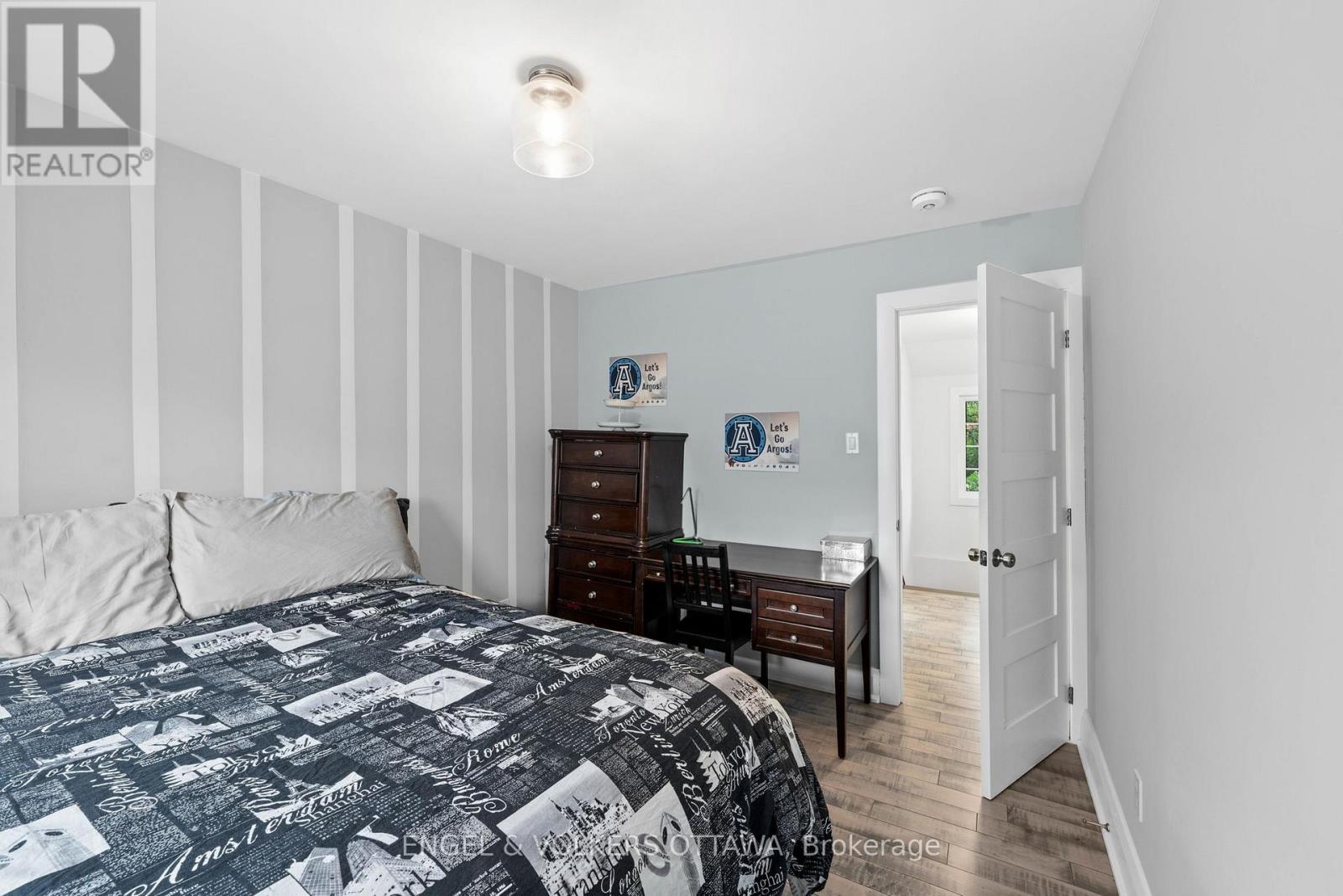 22 Mount Pleasant Avenue, Ottawa, Ontario  K1S 0L8 - Photo 23 - X12393388