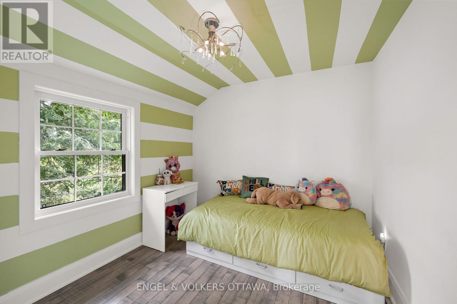 22 Mount Pleasant Avenue, Ottawa, Ontario  K1S 0L8 - Photo 24 - X12393388