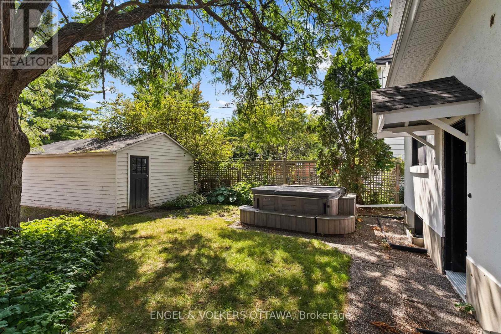 22 Mount Pleasant Avenue, Ottawa, Ontario  K1S 0L8 - Photo 32 - X12393388