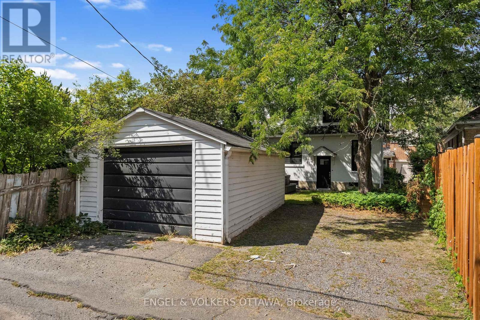 22 Mount Pleasant Avenue, Ottawa, Ontario  K1S 0L8 - Photo 35 - X12393388