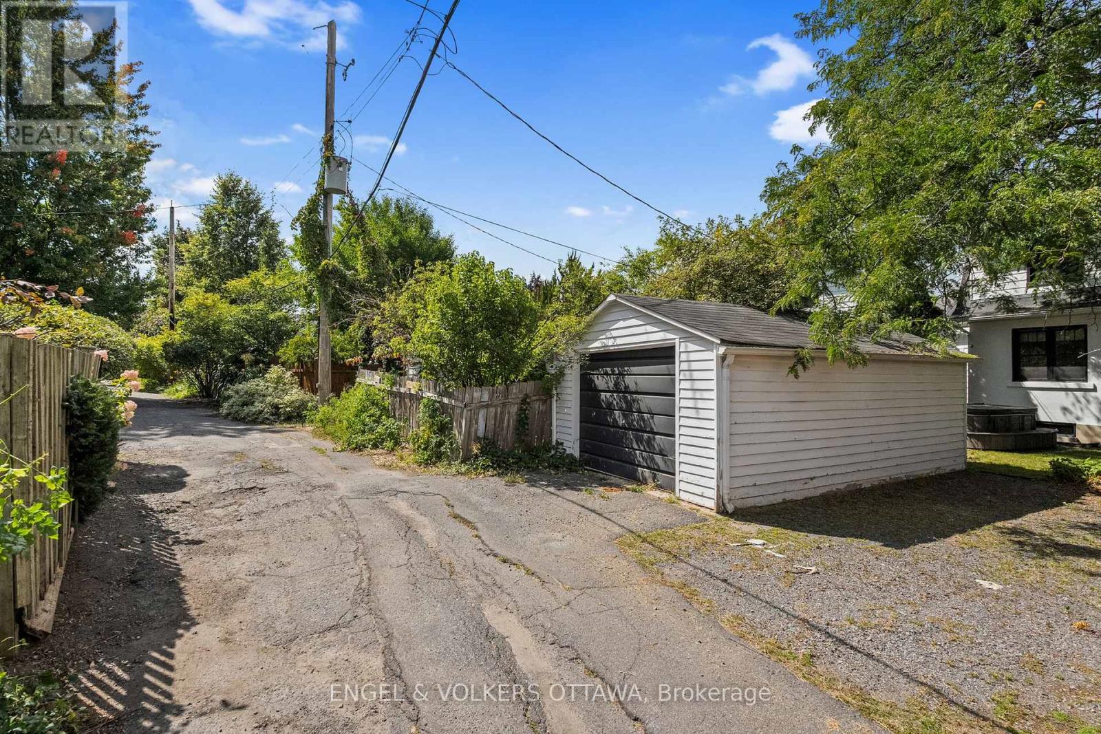 22 Mount Pleasant Avenue, Ottawa, Ontario  K1S 0L8 - Photo 36 - X12393388