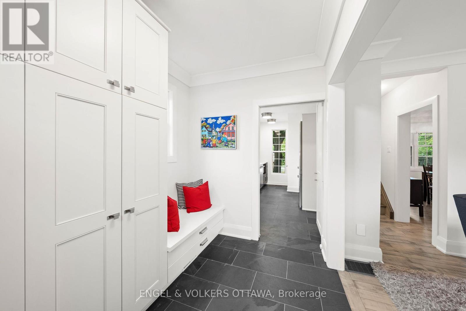 Property at 22 MOUNT PLEASANT AVENUE image 5