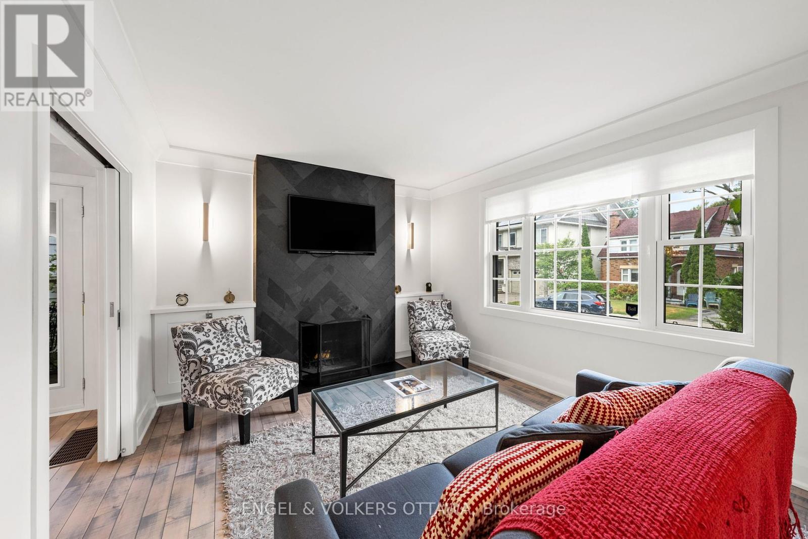 22 Mount Pleasant Avenue, Ottawa, Ontario  K1S 0L8 - Photo 7 - X12393388