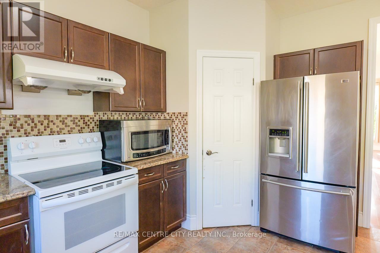 2024 Pennyroyal Street, London North, Ontario  N5X 0E5 - Photo 11 - X12378307