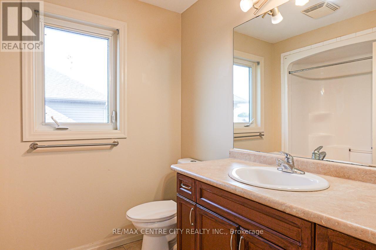 2024 Pennyroyal Street, London North, Ontario  N5X 0E5 - Photo 35 - X12378307