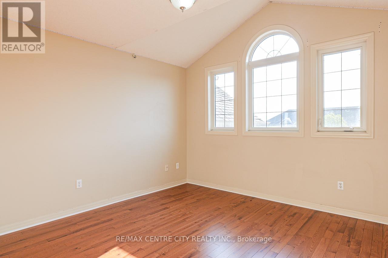 2024 Pennyroyal Street, London North, Ontario  N5X 0E5 - Photo 32 - X12378307