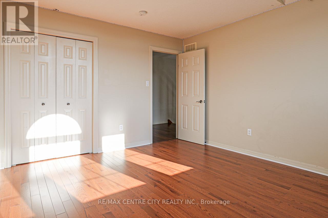 2024 Pennyroyal Street, London North, Ontario  N5X 0E5 - Photo 33 - X12378307
