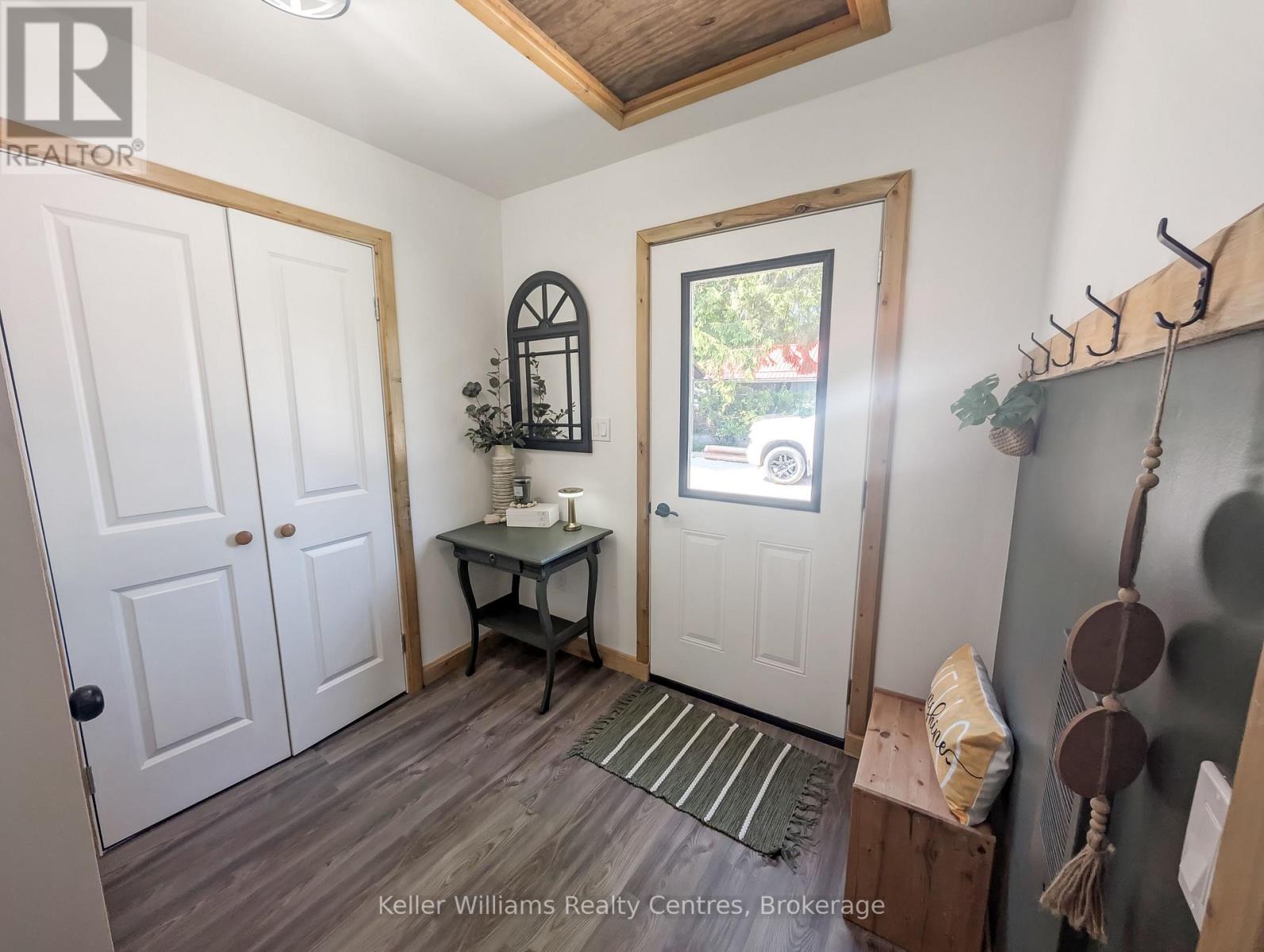 52 Queen Street W, South Bruce Peninsula, Ontario  N0H 1P0 - Photo 11 - X12251040