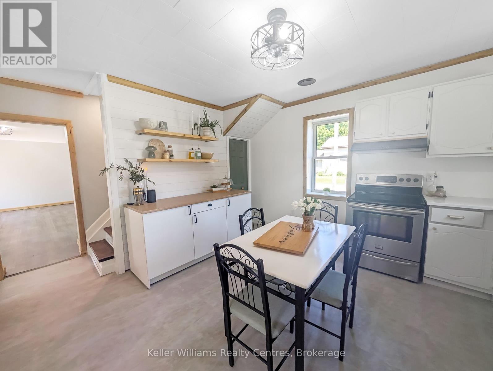 52 Queen Street W, South Bruce Peninsula, Ontario  N0H 1P0 - Photo 19 - X12251040