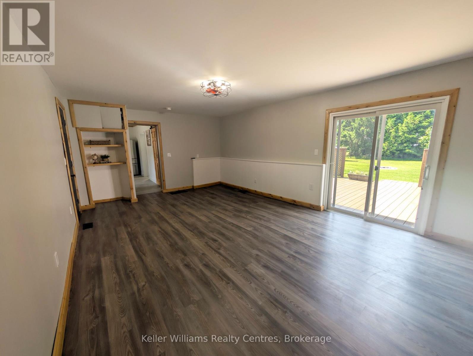 52 Queen Street W, South Bruce Peninsula, Ontario  N0H 1P0 - Photo 15 - X12251040