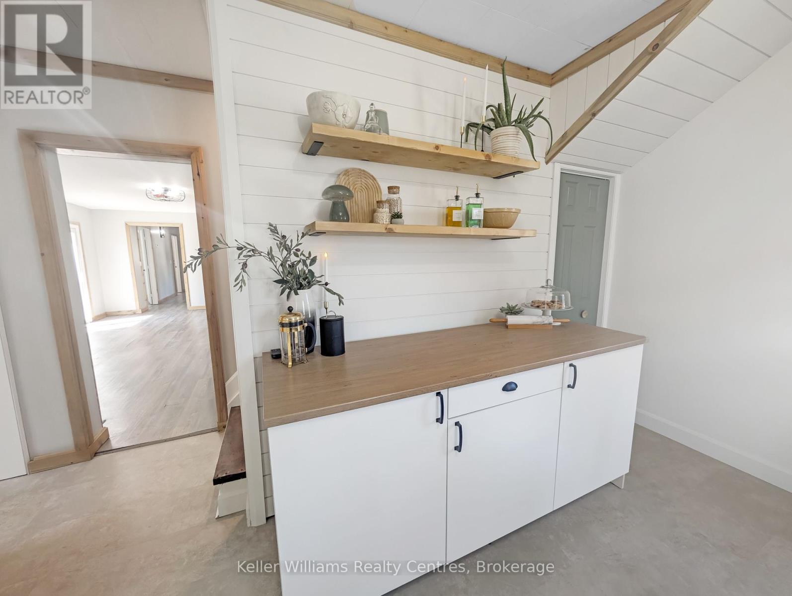 52 Queen Street W, South Bruce Peninsula, Ontario  N0H 1P0 - Photo 20 - X12251040