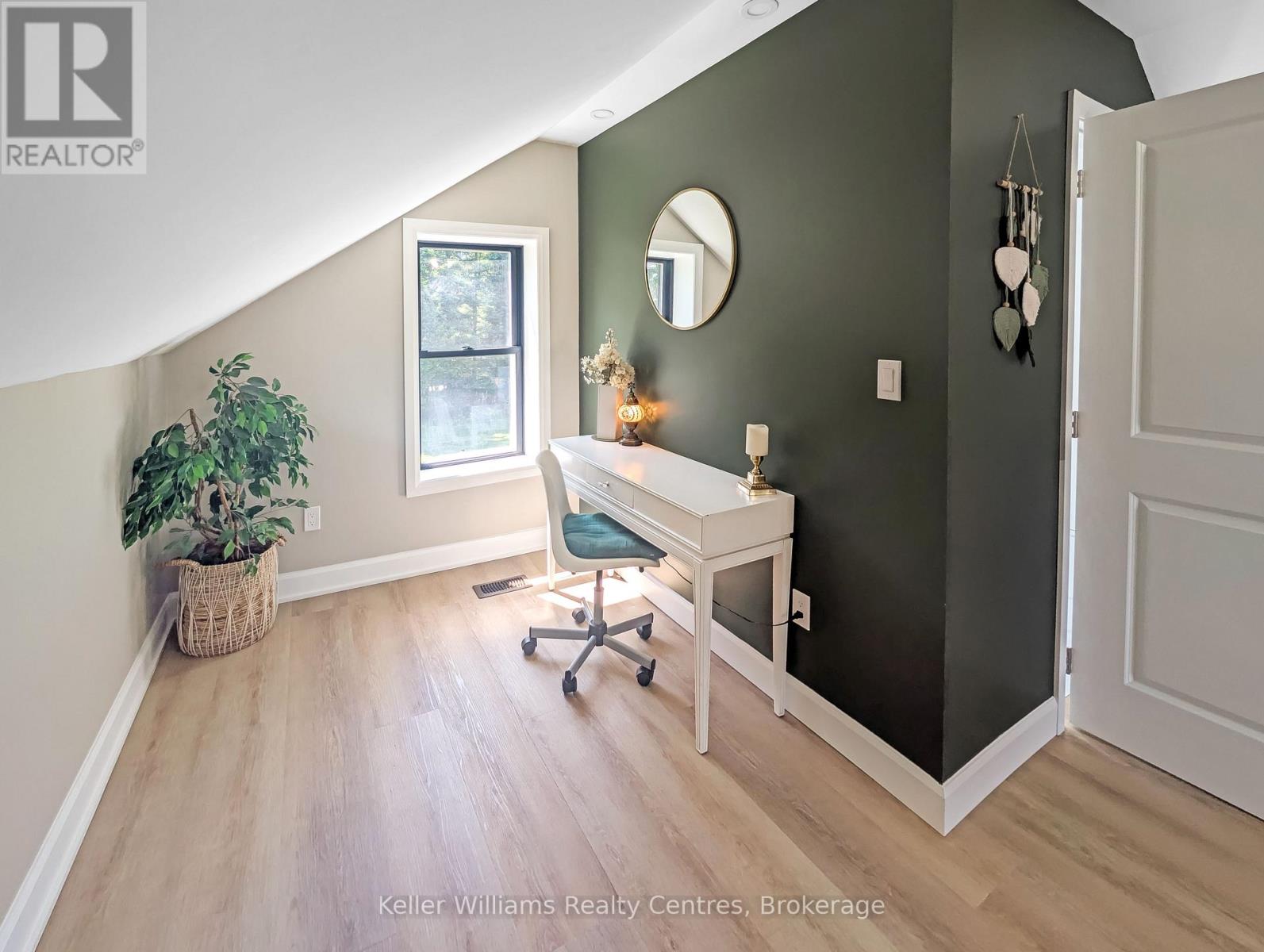 52 Queen Street W, South Bruce Peninsula, Ontario  N0H 1P0 - Photo 25 - X12251040