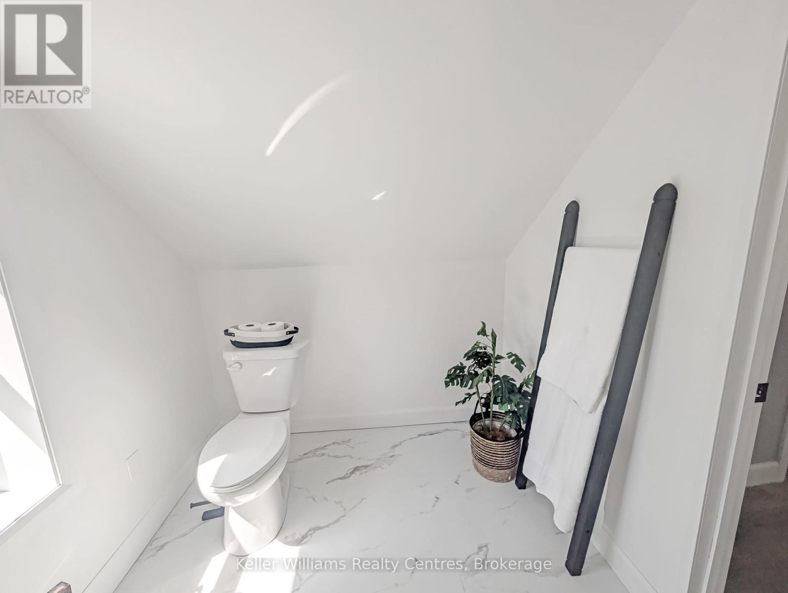 52 Queen Street W, South Bruce Peninsula, Ontario  N0H 1P0 - Photo 28 - X12251040