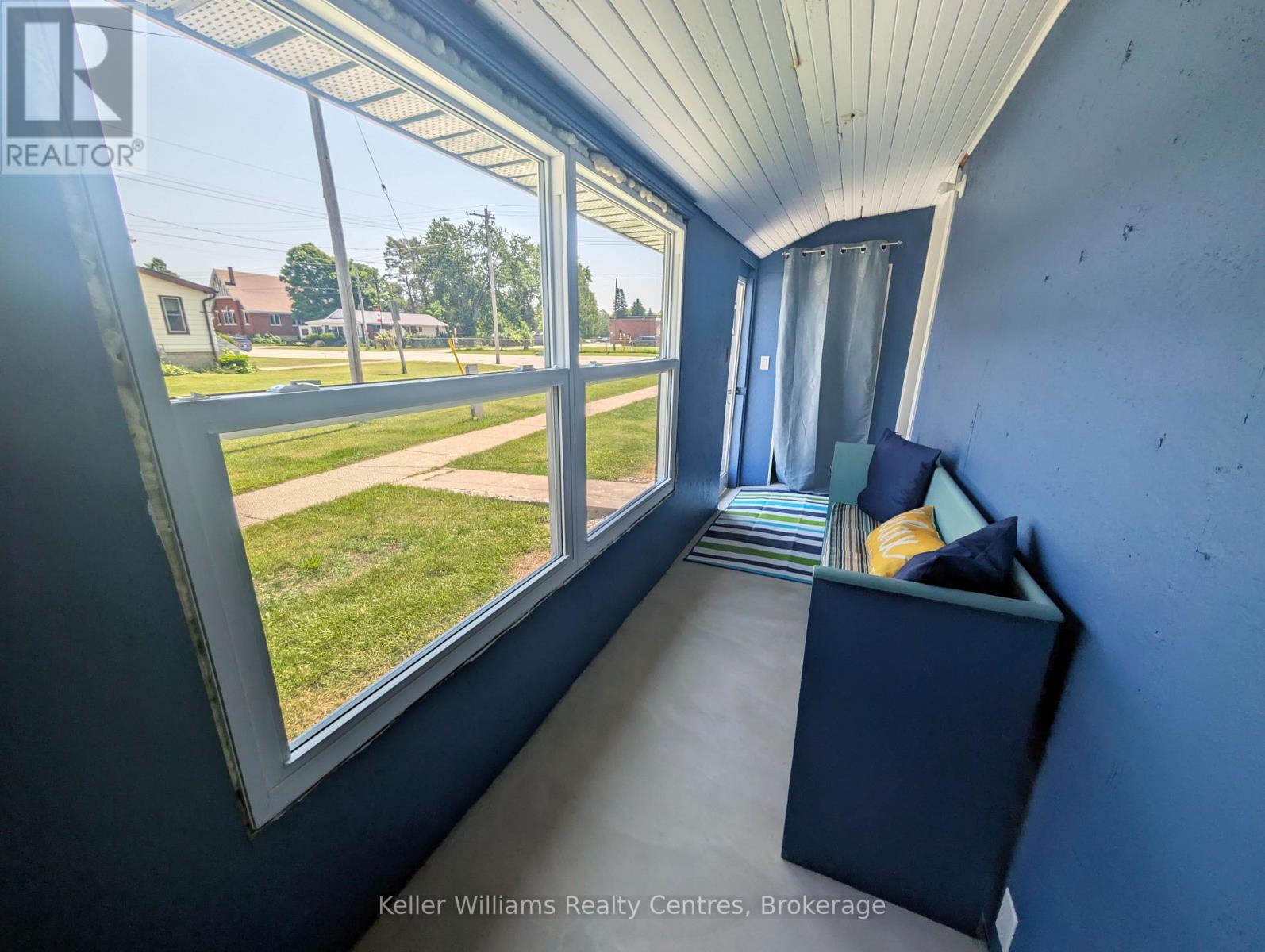 52 Queen Street W, South Bruce Peninsula, Ontario  N0H 1P0 - Photo 39 - X12251040