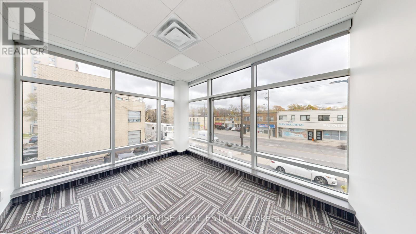 200 - 2828 Bathurst Street, Toronto, Ontario  M6B 3A7 - Photo 10 - C12393372