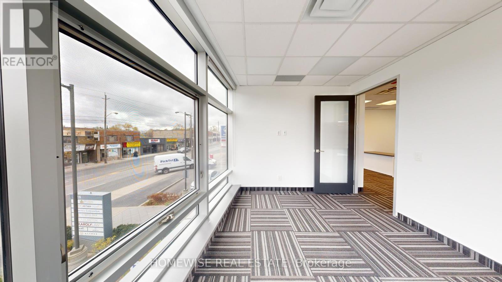 200 - 2828 Bathurst Street, Toronto, Ontario  M6B 3A7 - Photo 11 - C12393372