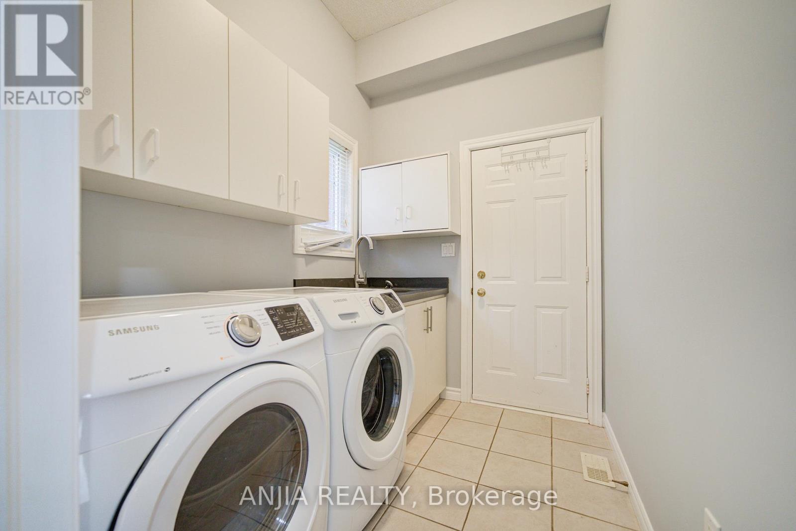10 Thistledown Crescent, Whitby, Ontario  L1R 3P2 - Photo 13 - E12393387
