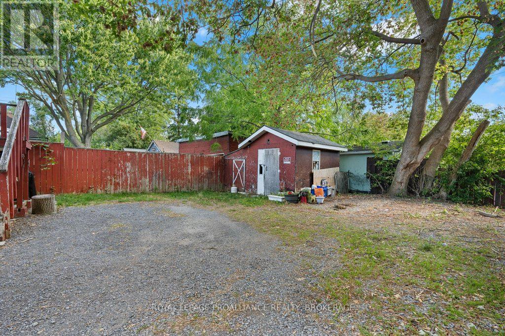 489 Alfred Street, Kingston, Ontario  K7K 4J4 - Photo 27 - X12393402
