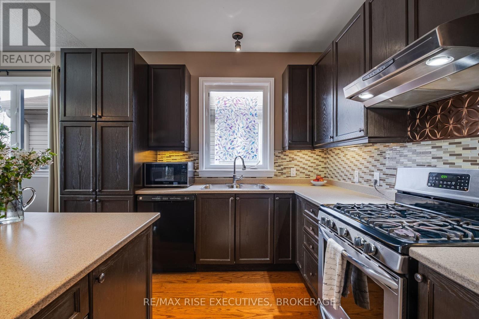 134 Islandview Drive, Loyalist, Ontario  K7N 0A5 - Photo 11 - X12393446