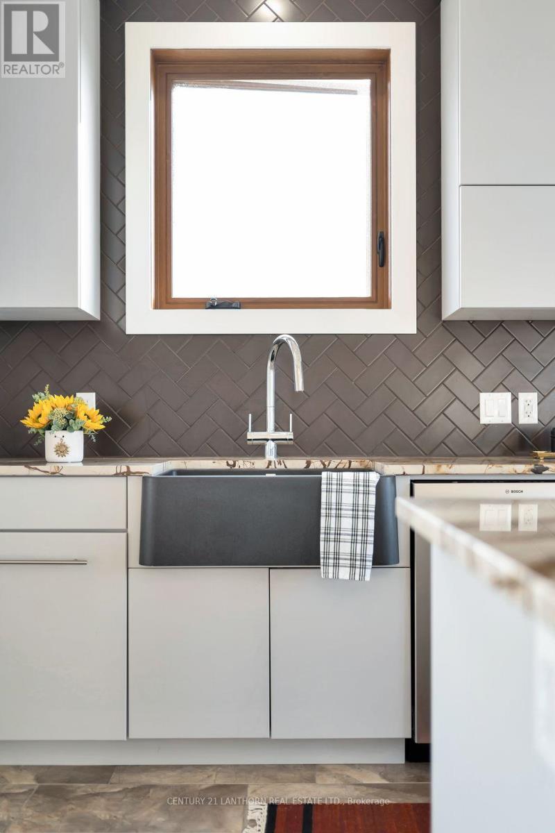 581 Frankford Road, Quinte West (Frankford Ward), Ontario  K0K 2B0 - Photo 22 - X12393418