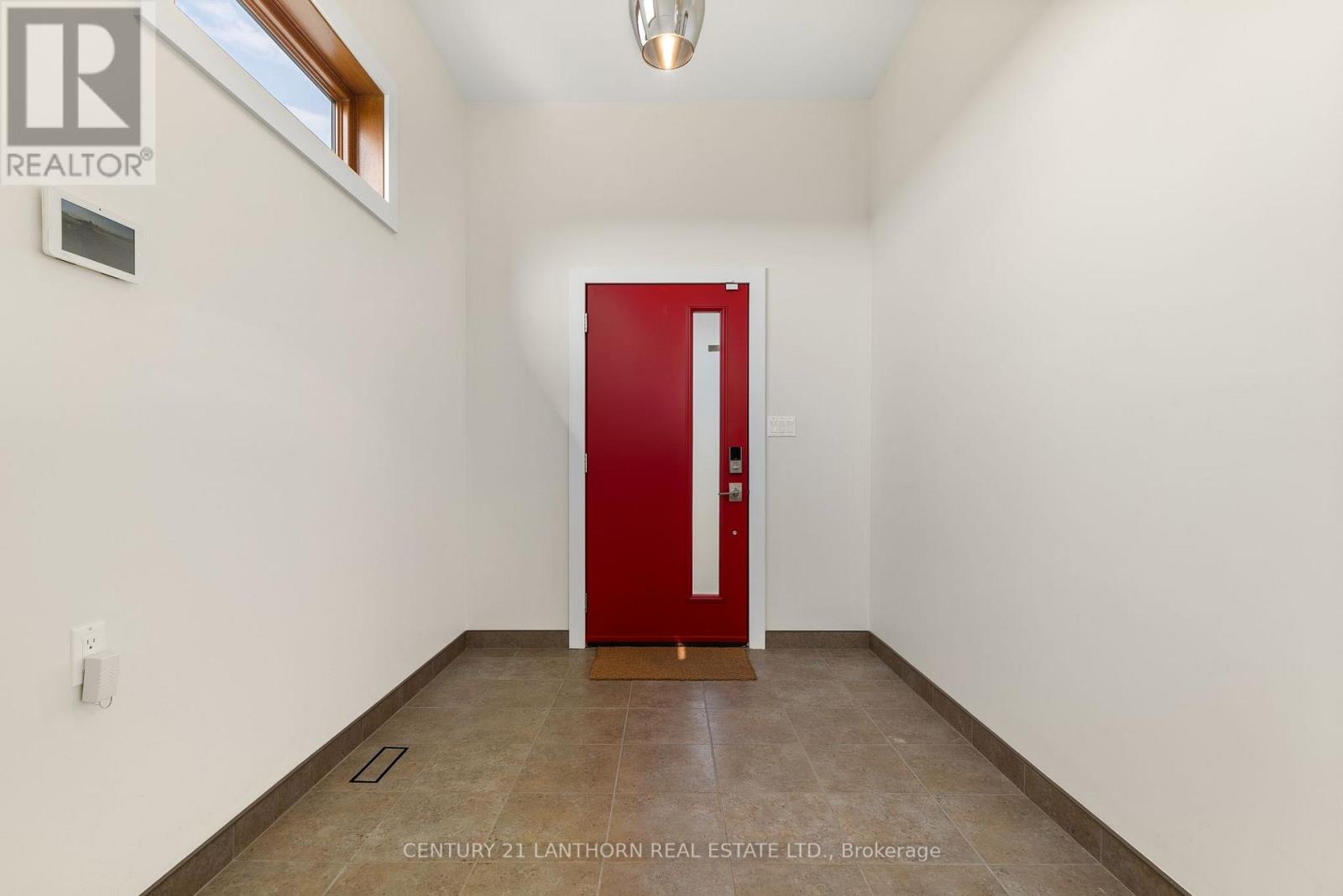 581 Frankford Road, Quinte West (Frankford Ward), Ontario  K0K 2B0 - Photo 8 - X12393418