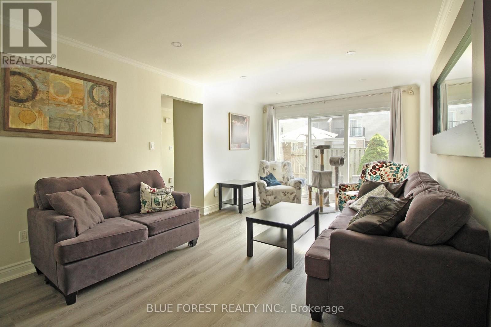 8 - 590 Millbank Drive, London South, Ontario  N6E 2H2 - Photo 12 - X12393417