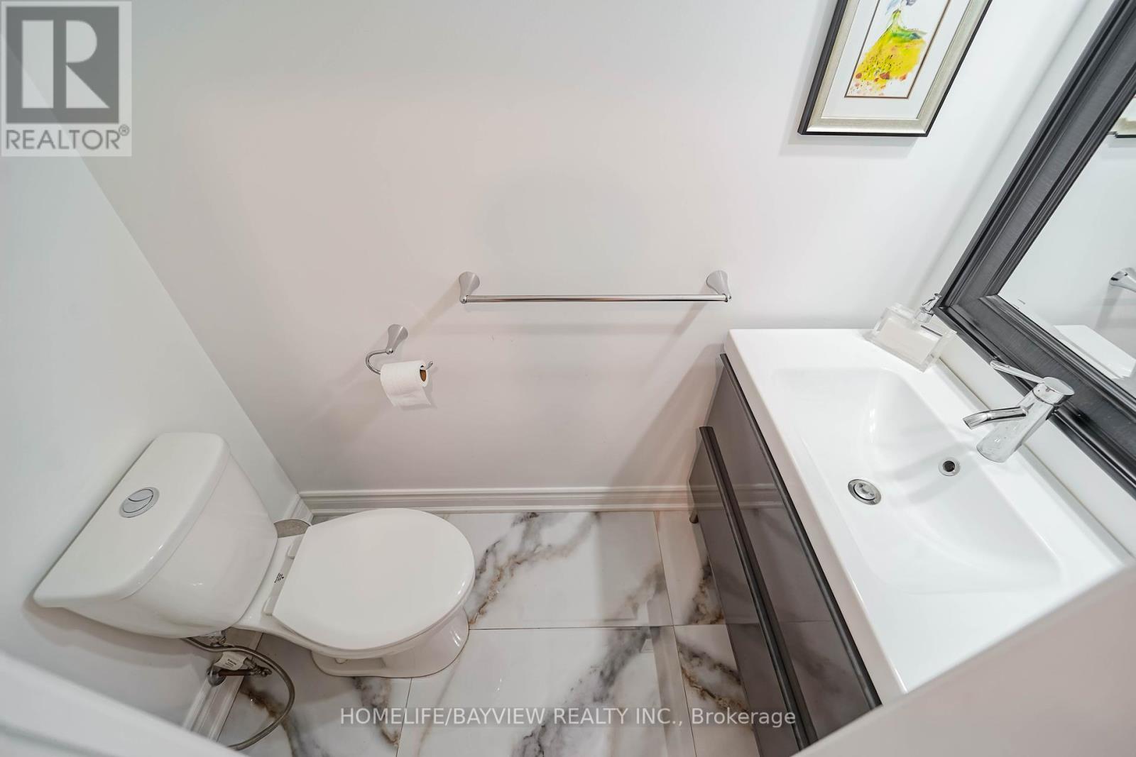 63 Seaton Drive, Aurora, Ontario  L4G 3W9 - Photo 18 - N12393376