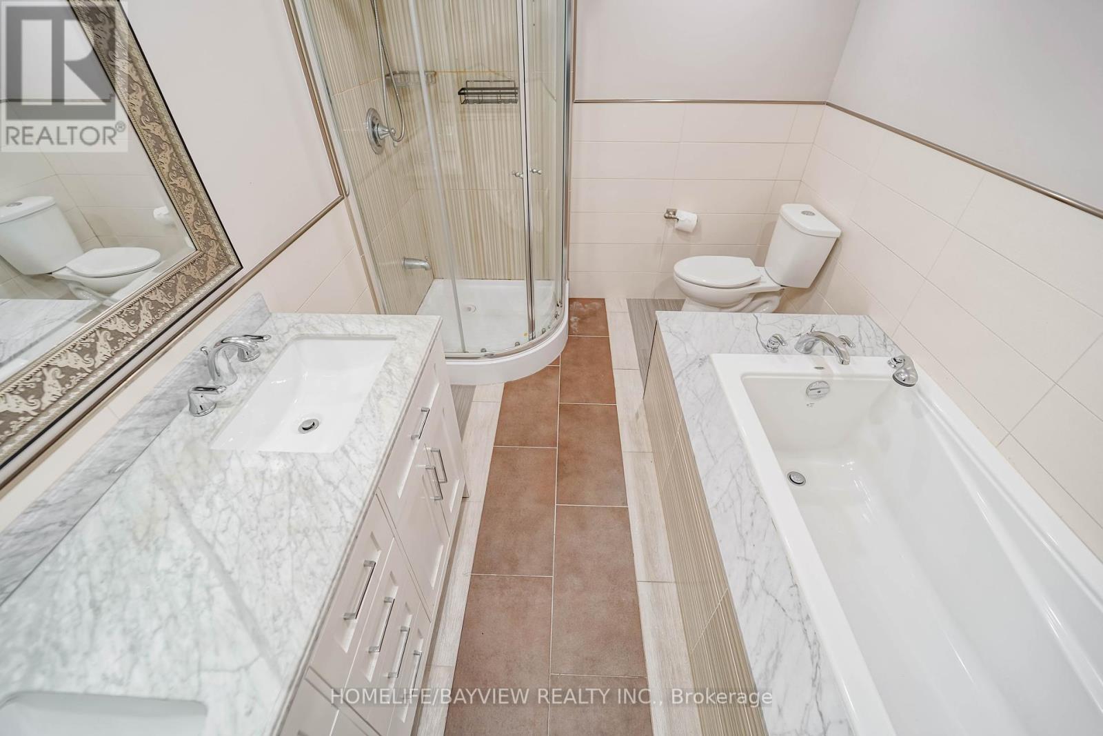 63 Seaton Drive, Aurora, Ontario  L4G 3W9 - Photo 33 - N12393376