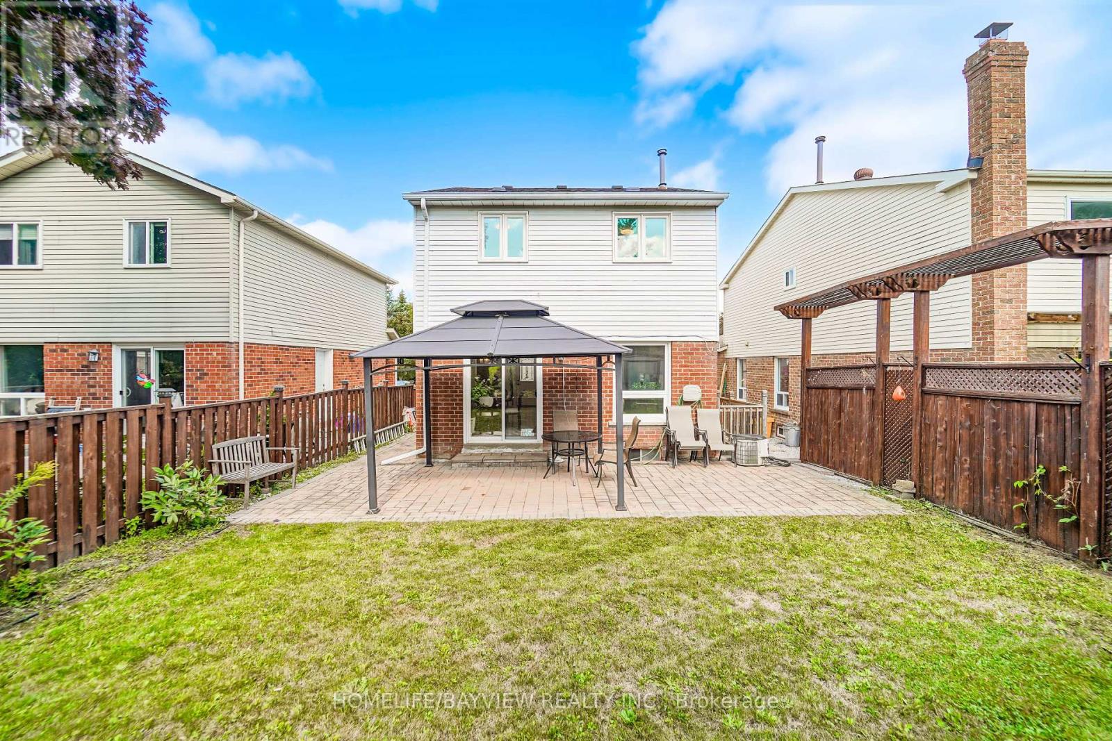 63 Seaton Drive, Aurora, Ontario  L4G 3W9 - Photo 4 - N12393376
