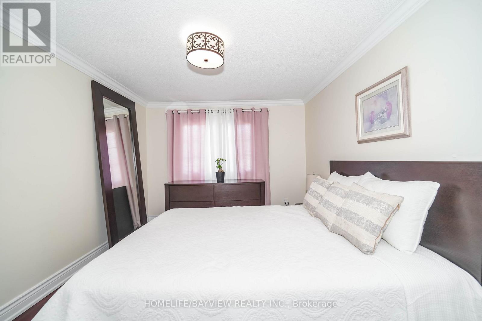 63 Seaton Drive, Aurora, Ontario  L4G 3W9 - Photo 42 - N12393376