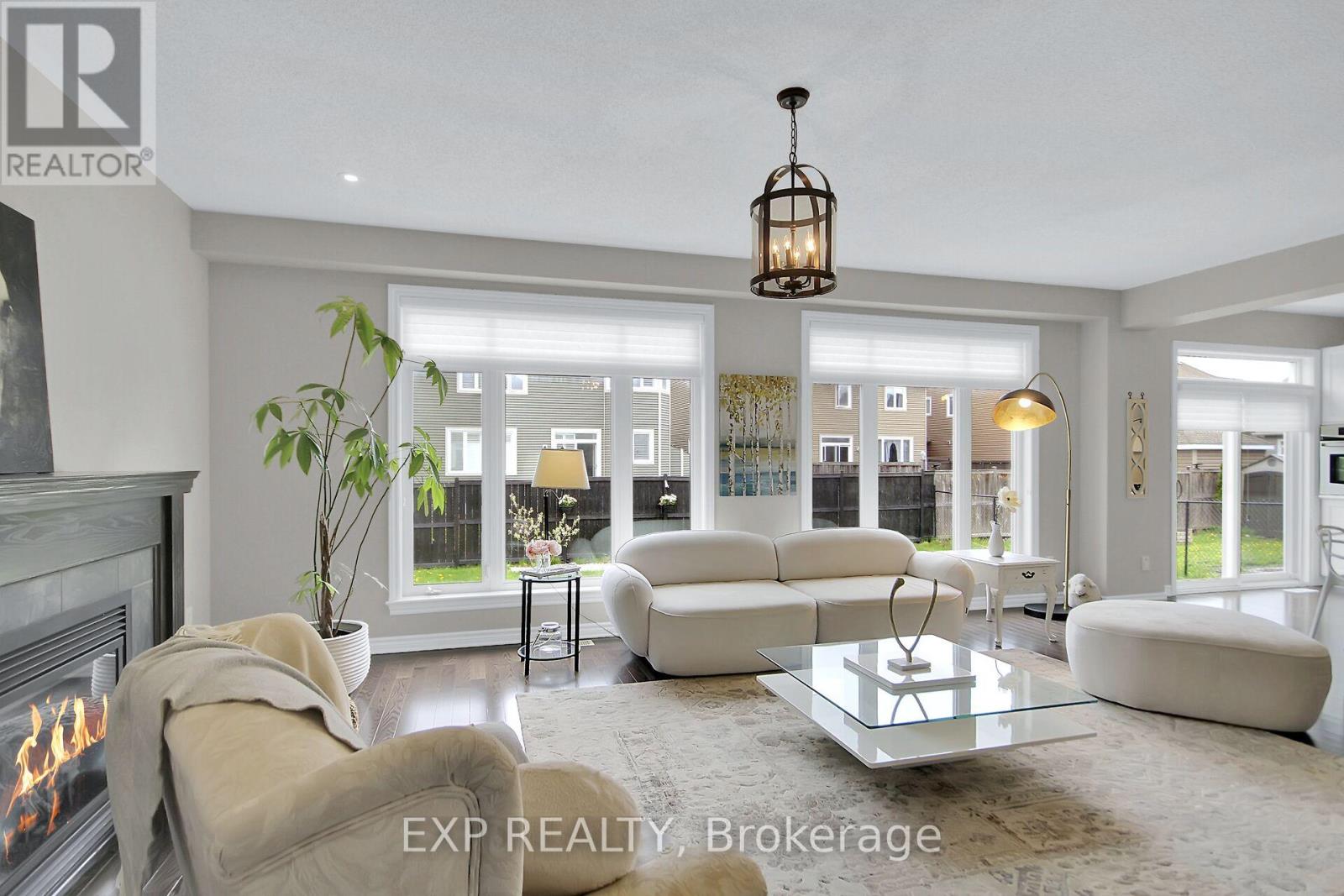 132 Gracewood Crescent, Ottawa, Ontario  K1T 0J5 - Photo 20 - X12393429