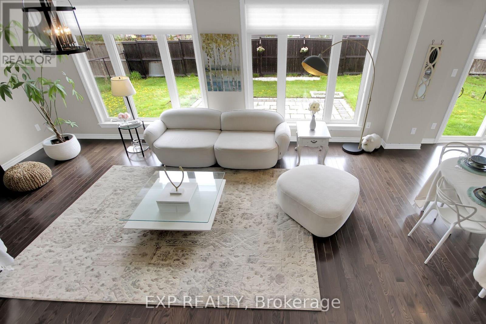 132 Gracewood Crescent, Ottawa, Ontario  K1T 0J5 - Photo 21 - X12393429