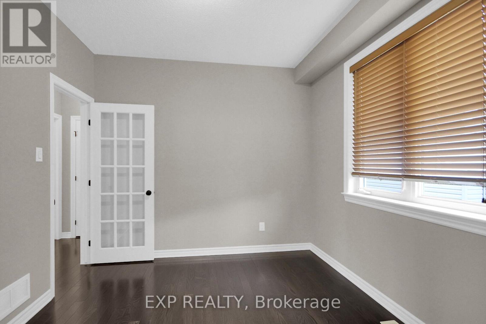 132 Gracewood Crescent, Ottawa, Ontario  K1T 0J5 - Photo 27 - X12393429