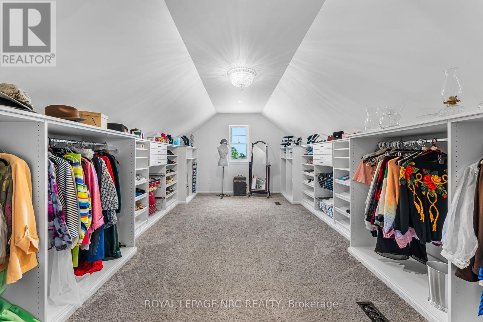 1053 Line 3 Road, Niagara-On-The-Lake, Ontario  L0S 1J0 - Photo 32 - X12393394