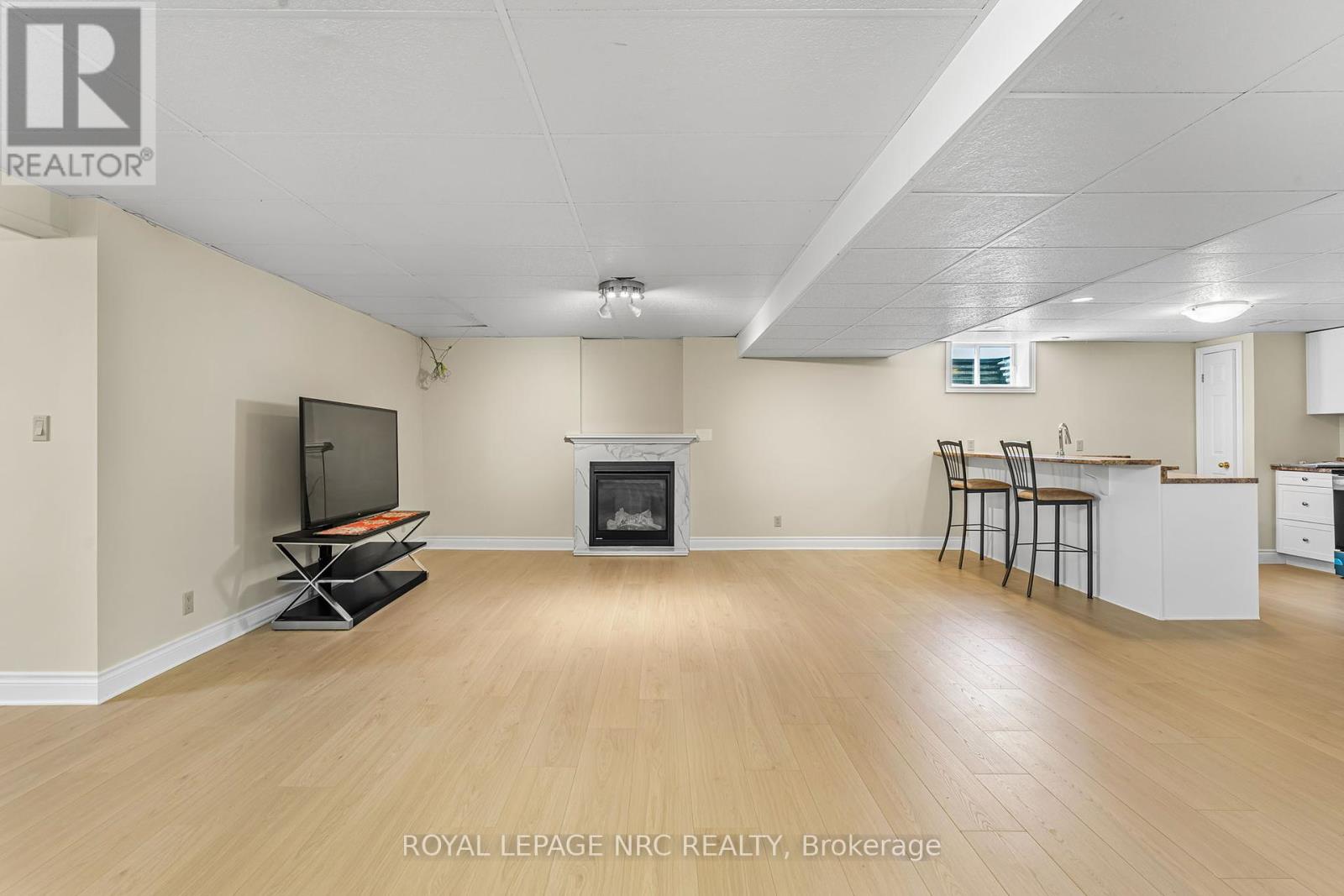 1053 Line 3 Road, Niagara-On-The-Lake, Ontario  L0S 1J0 - Photo 35 - X12393394