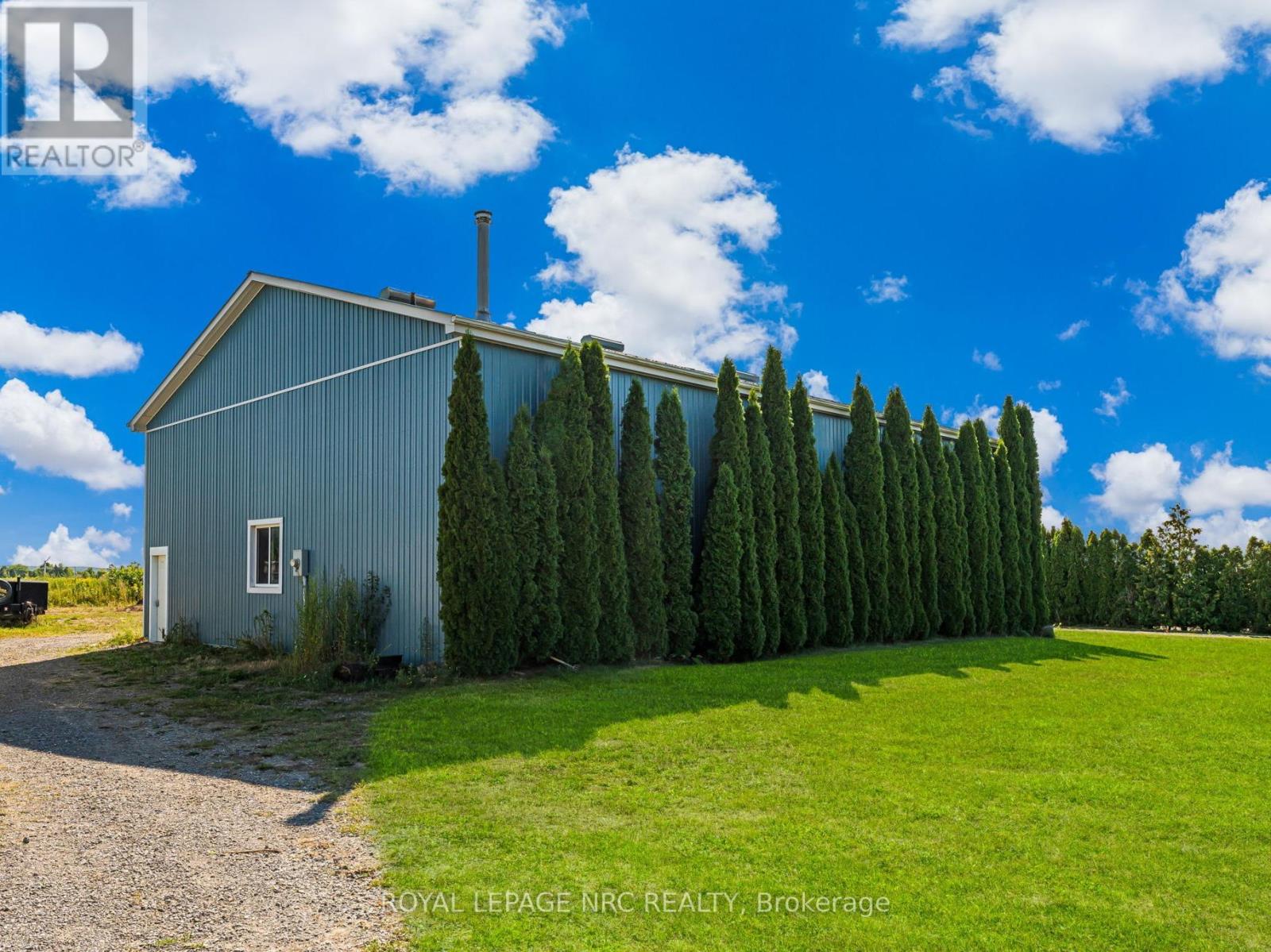 1053 Line 3 Road, Niagara-On-The-Lake, Ontario  L0S 1J0 - Photo 45 - X12393394