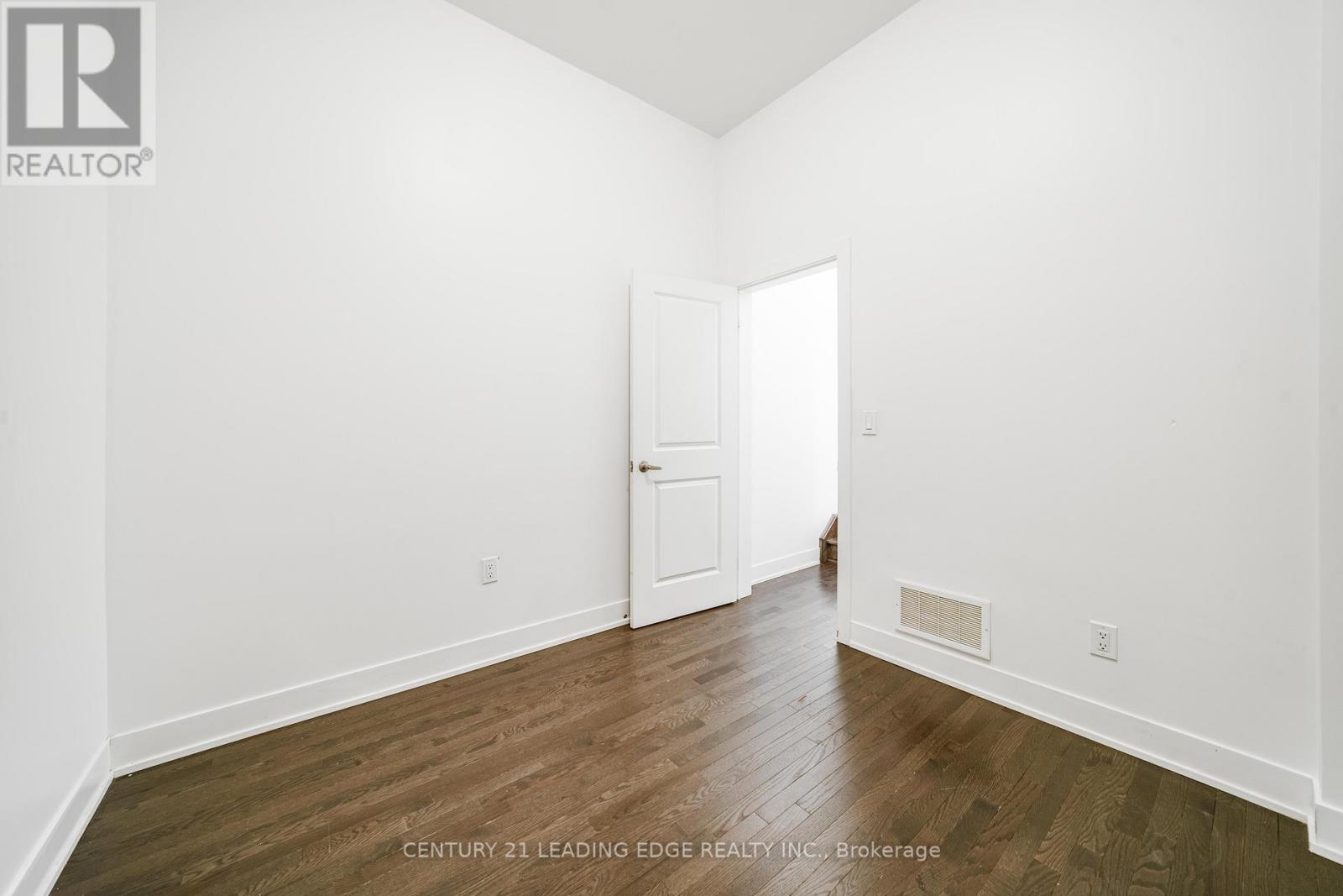 77 Kentledge Avenue, East Gwillimbury, Ontario  L9N 0V9 - Photo 13 - N12363953