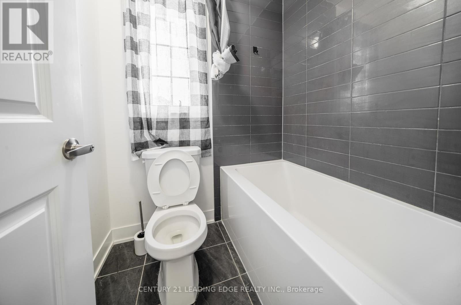 77 Kentledge Avenue, East Gwillimbury, Ontario  L9N 0V9 - Photo 22 - N12363953