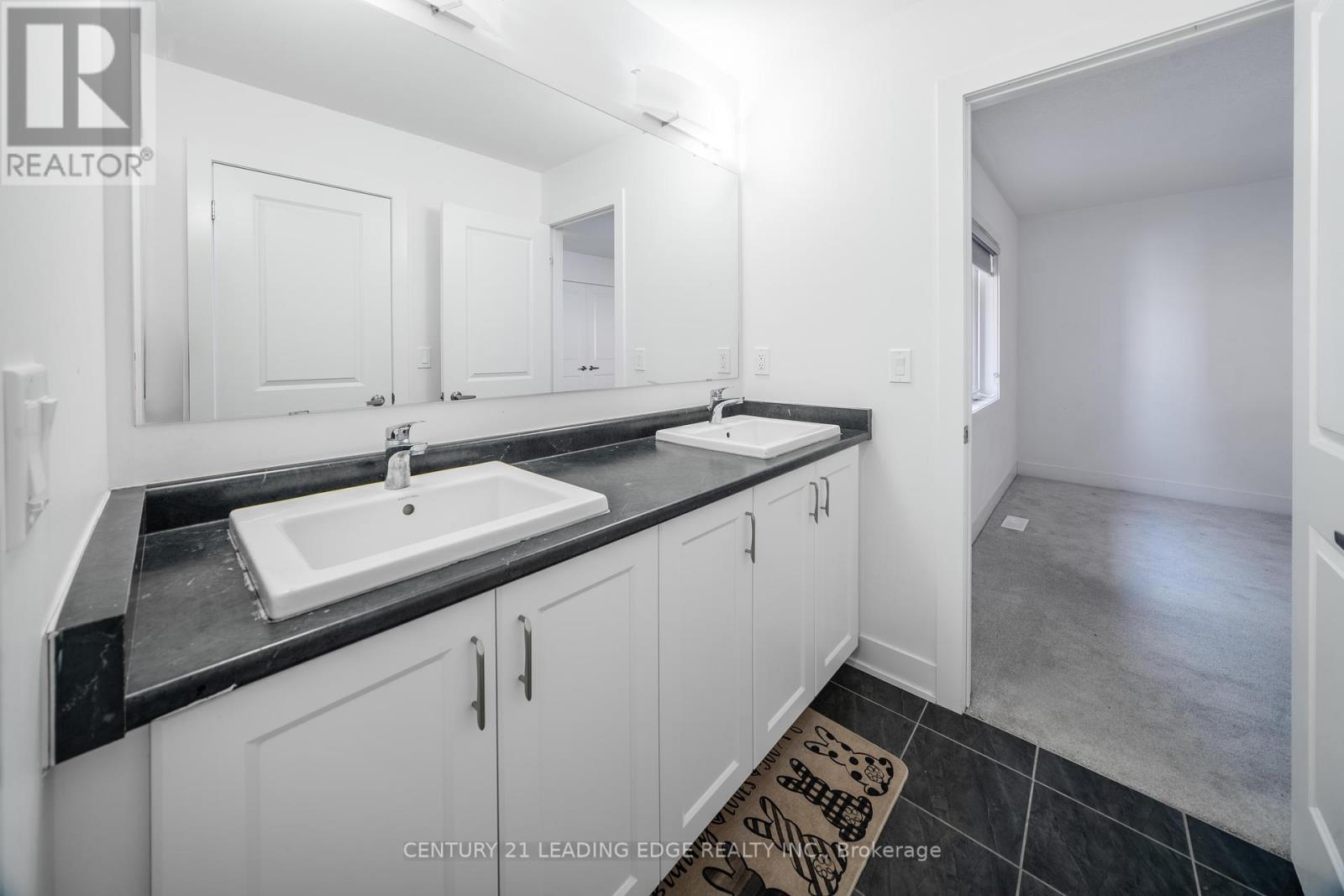 77 Kentledge Avenue, East Gwillimbury, Ontario  L9N 0V9 - Photo 23 - N12363953