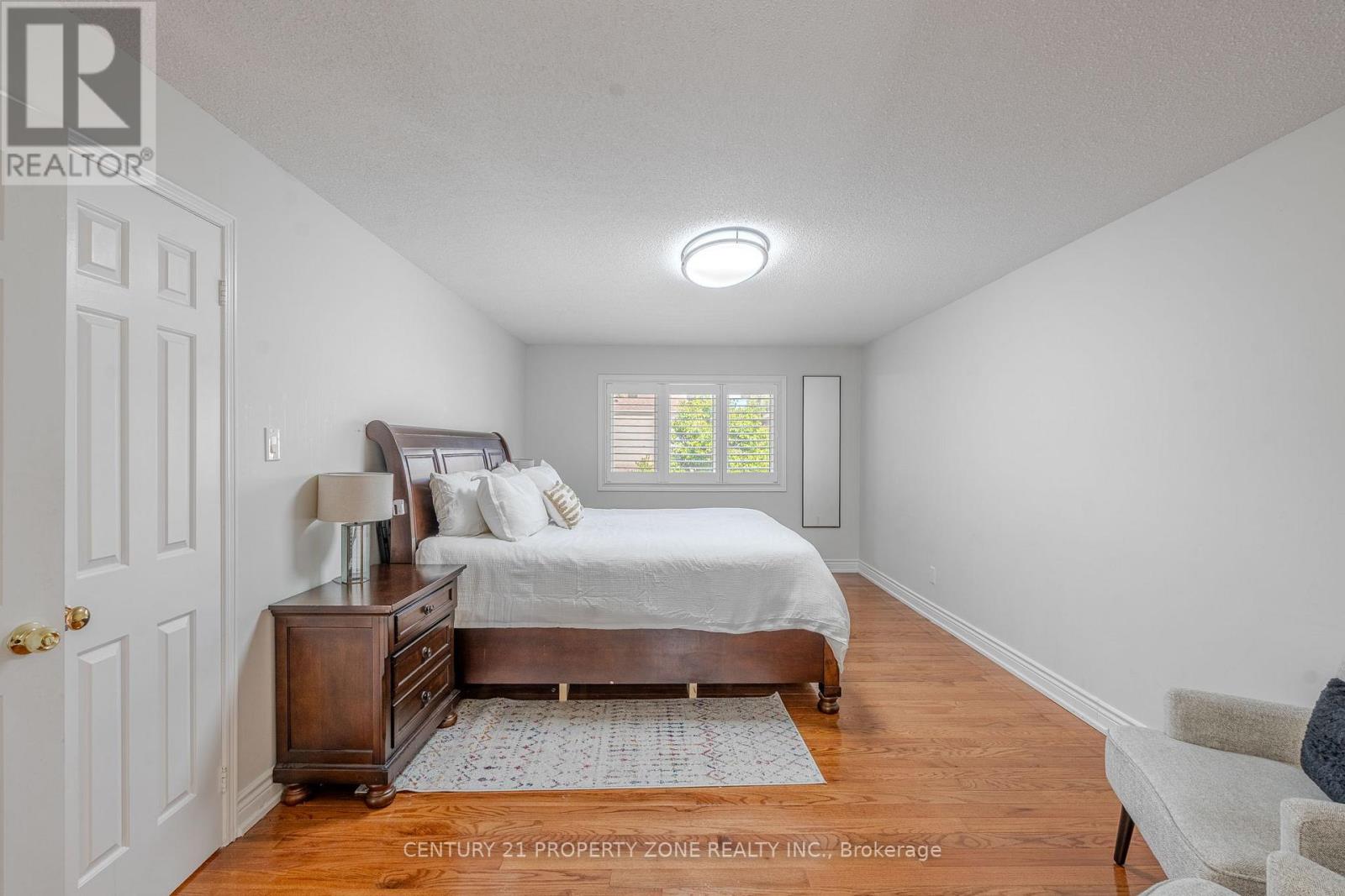 45 Nottingham Crescent, Brampton (Westgate), Ontario  L6S 4G3 - Photo 21 - W12393371
