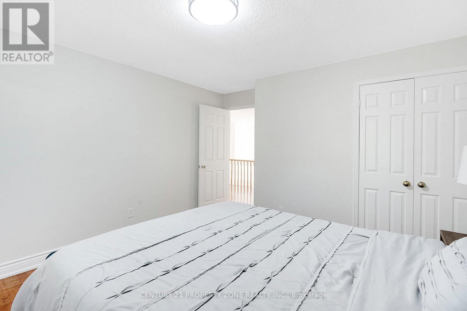 45 Nottingham Crescent, Brampton (Westgate), Ontario  L6S 4G3 - Photo 27 - W12393371