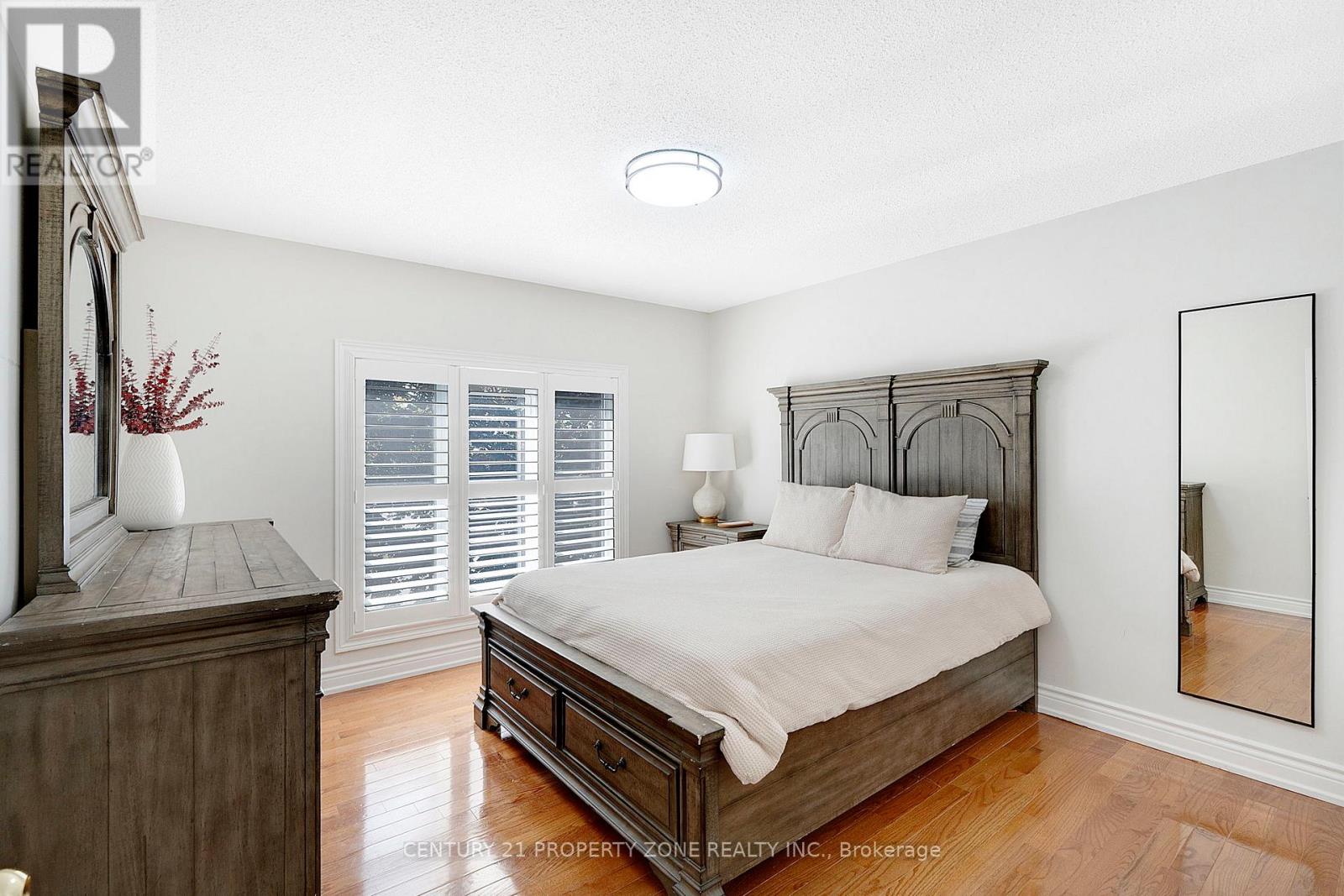 45 Nottingham Crescent, Brampton (Westgate), Ontario  L6S 4G3 - Photo 30 - W12393371