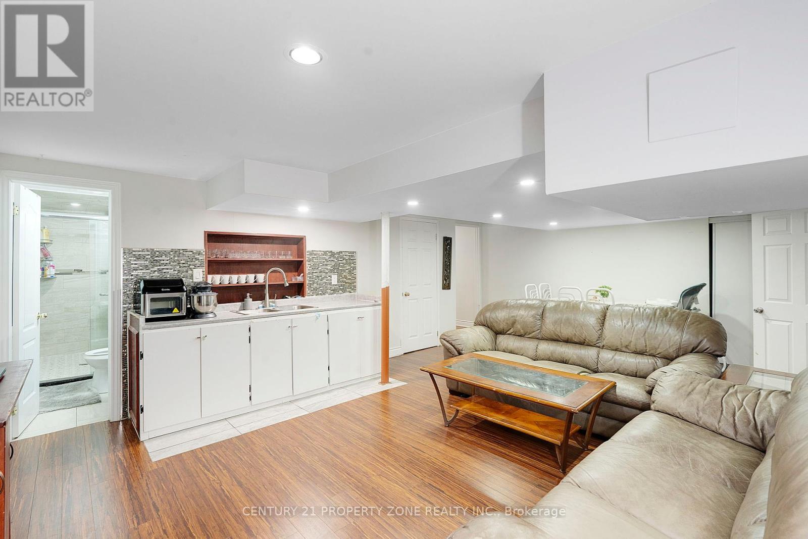 45 Nottingham Crescent, Brampton (Westgate), Ontario  L6S 4G3 - Photo 33 - W12393371