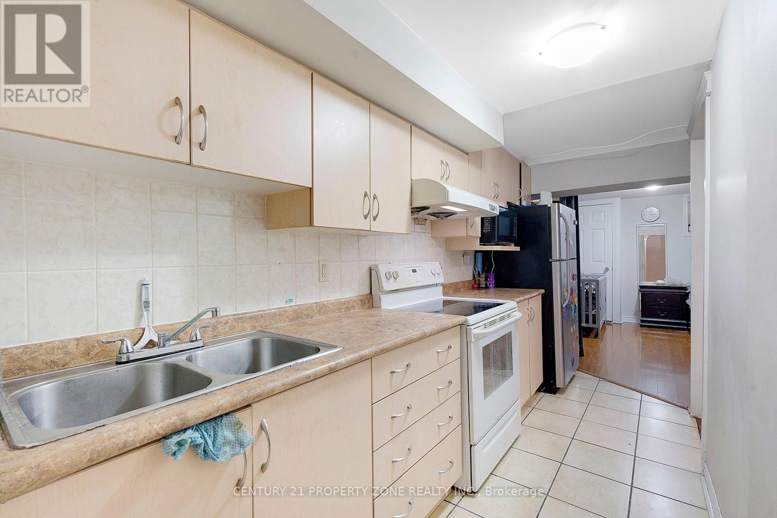 45 Nottingham Crescent, Brampton (Westgate), Ontario  L6S 4G3 - Photo 34 - W12393371
