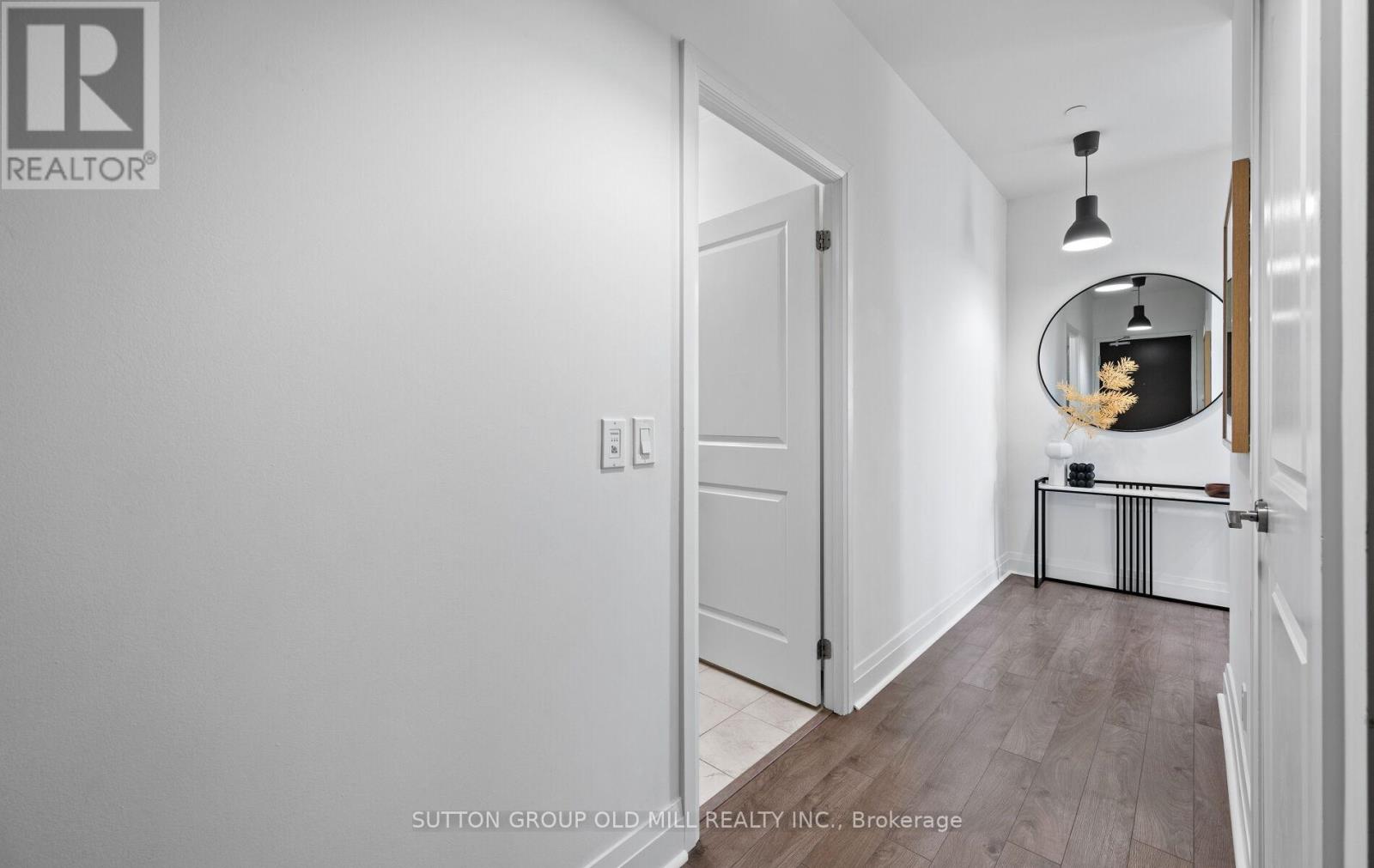 2308 - 17 Zorra Street, Toronto, Ontario  M8Z 4Z6 - Photo 4 - W12393385