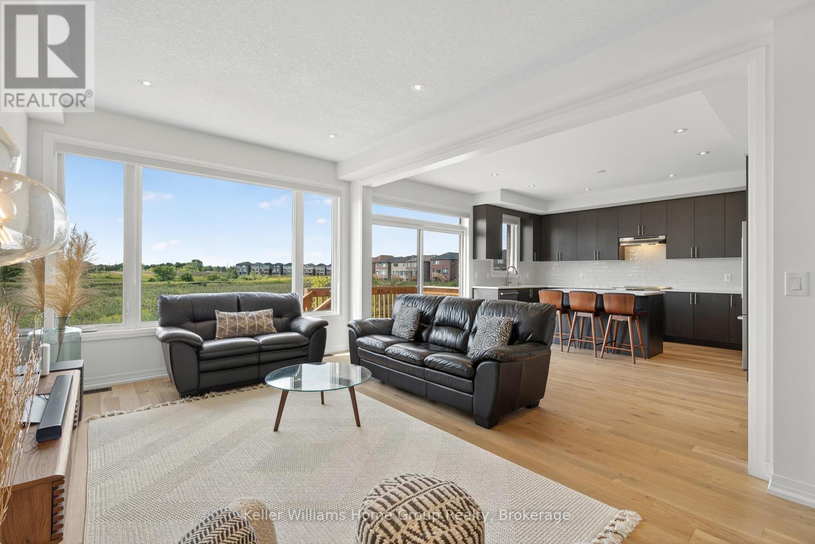 Property at 153 BLACKLOCK STREET image 3